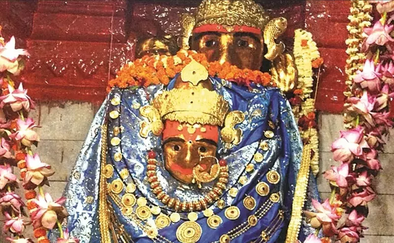 Bilaspur Shaktipeeth Travel Guide: जहाँ गिरी थी माता सती की कंधे की हड्डी! जानिए रतनपुर के महामाया शक्तिपीठ का रहस्यमयी इतिहास Bilaspur Shaktipeeth Travel Guide: जहाँ गिरी थी माता सती की कंधे की हड्डी! जानिए रतनपुर के महामाया शक्तिपीठ का रहस्यमयी इतिहास
