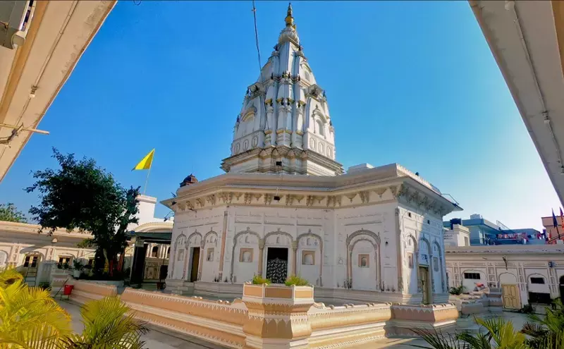 Panch Mandir Kapurthala: कपूरथला का पंच मंदिर: जहाँ सूर्य की पहली किरणें करती हैं भगवान के दर्शन! 125 साल का रहस्य!