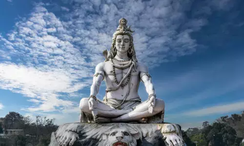 सोमवार को बस इतना कर लें! शिवजी की विशेष कृपा से खुलेंगे धन–समृद्धि के द्वार, दूर होंगी सारी बाधाएँ सोमवार को बस इतना कर लें! शिवजी की विशेष कृपा से खुलेंगे धन–समृद्धि के द्वार, दूर होंगी सारी बाधाएँ